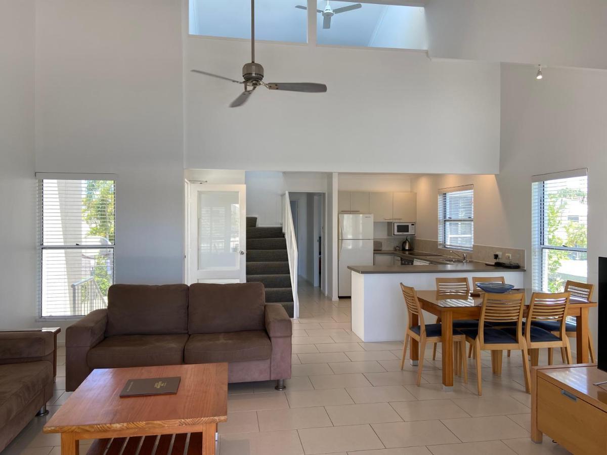 נוסוויל Skippers Cove Waterfront Resort מראה חיצוני תמונה
